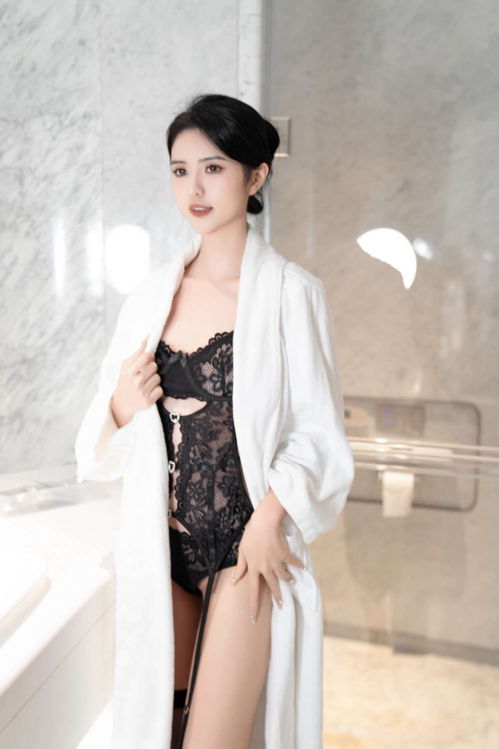 浅浅Danny-性感黑白蕾丝 [95P/795MB]