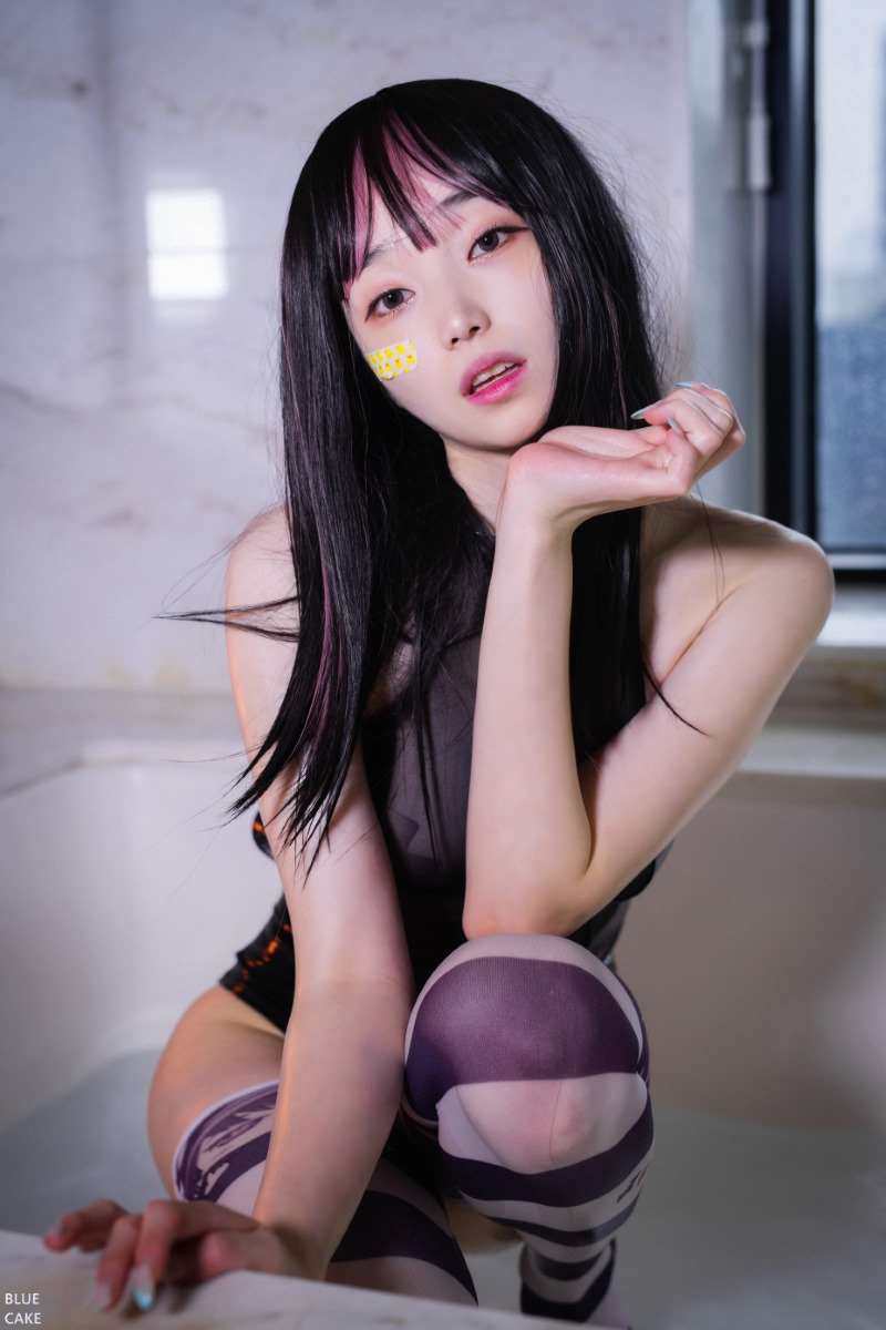 [BlueCake] NO.018 Bambi (밤비) – Pretty savage [91P/1.30GB]