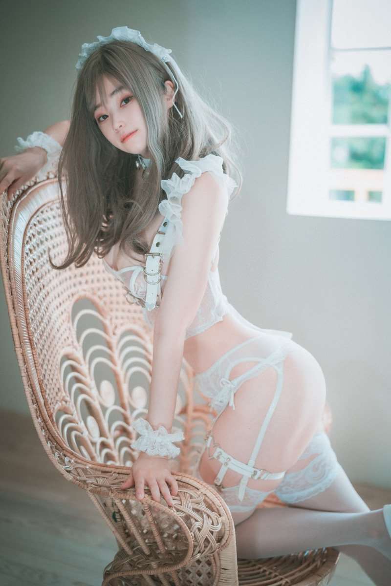 [DJAWA] NO.018 Bambi – Reine de Blanc + B-side[42P/1.11GB]