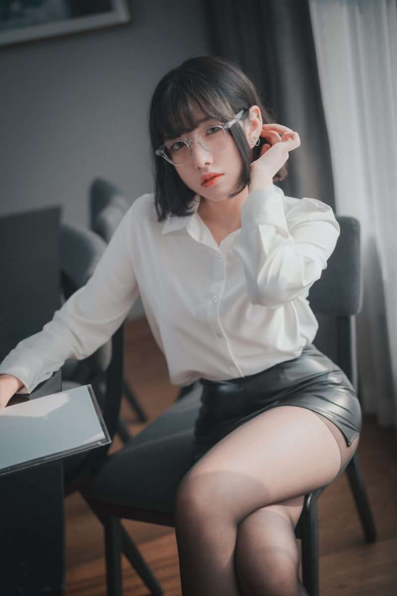 [DJAWA] NO.070 SonSon – Need Your Approval [106P/795MB]