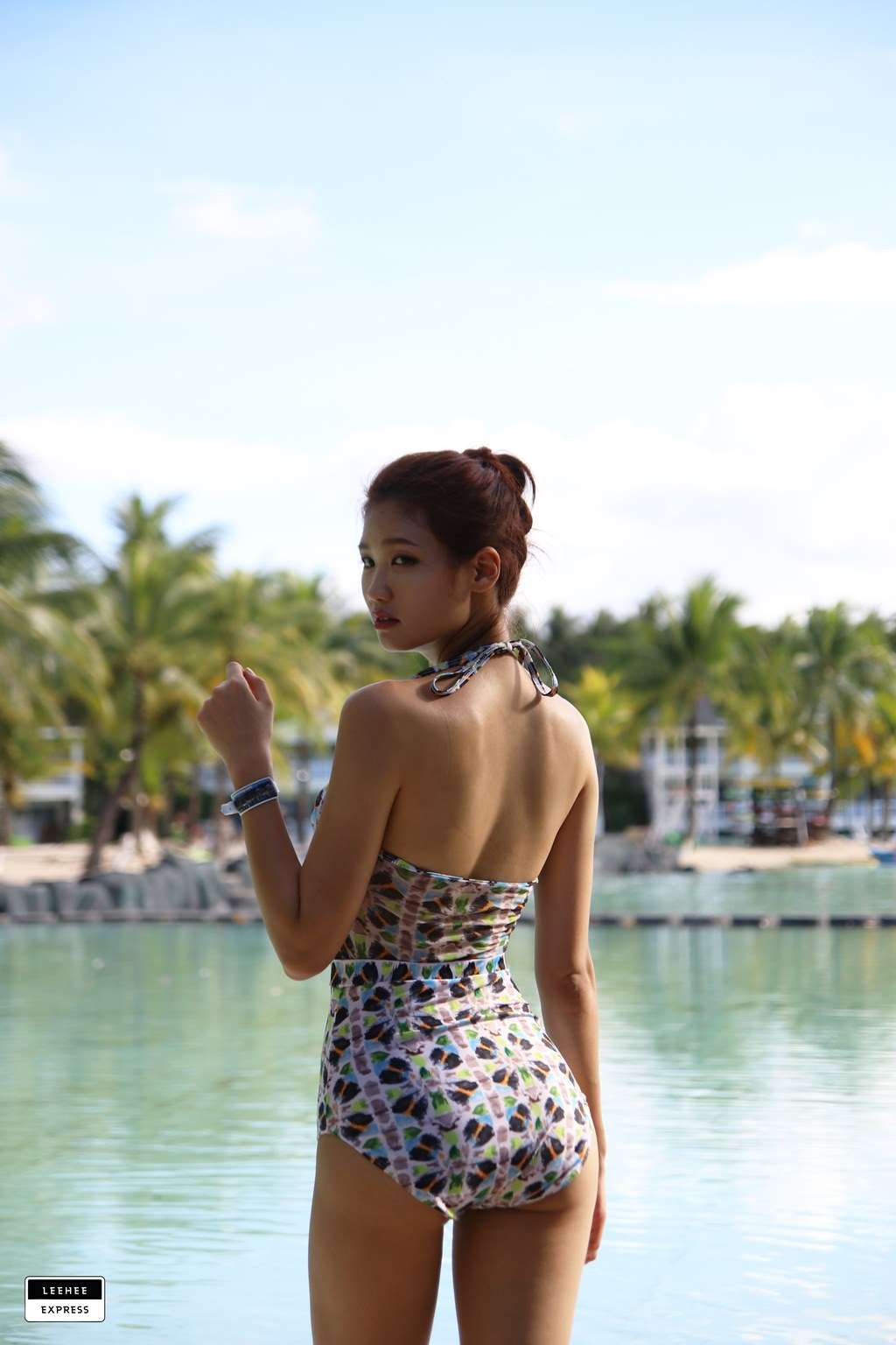 [LeeheeExpress] NO.130 LESV-004B – LEEHEE [49P/492MB]