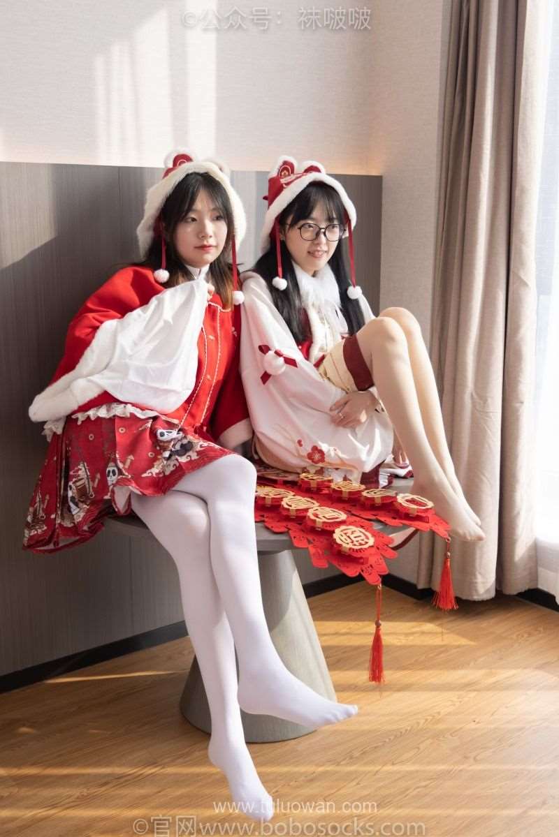 [BoBoSocks袜啵啵] 054期：小甜豆与稚予-给大家拜年啦 [153P/1V/6.1G]