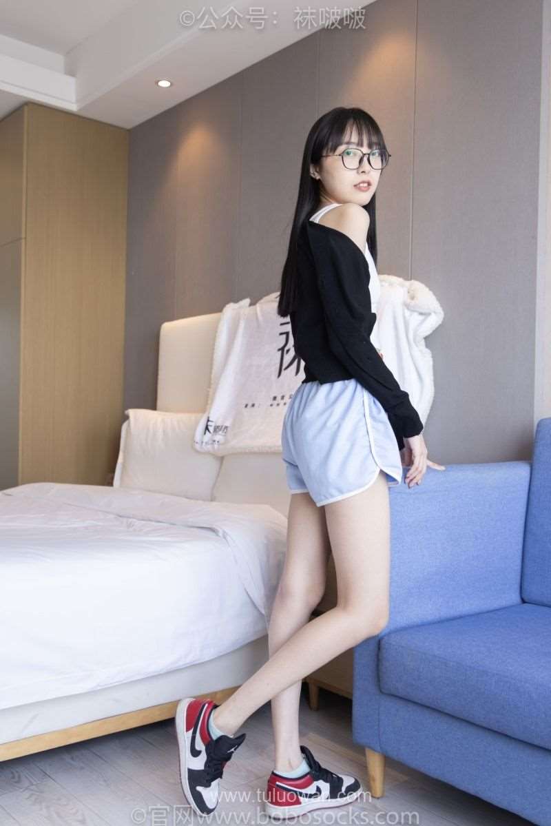 [BoBoSocks袜啵啵] No.081 稚予- AJ 浅黄色短棉袜 浅蓝色短棉袜 裸足 [145P/1V/5.94GB]