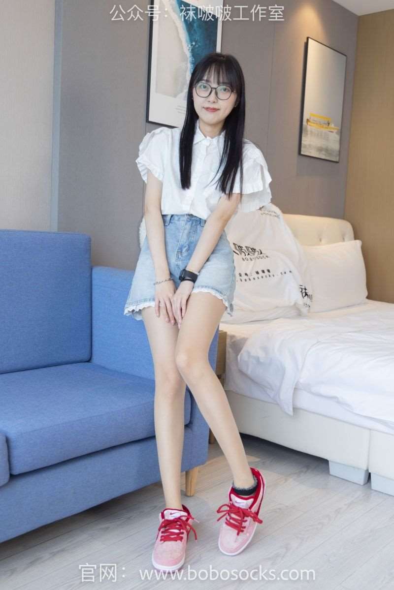 [BoBoSocks袜啵啵] No.097 稚予-板鞋 玻璃丝短袜 肉丝 [140P/1V/3.65GB]
