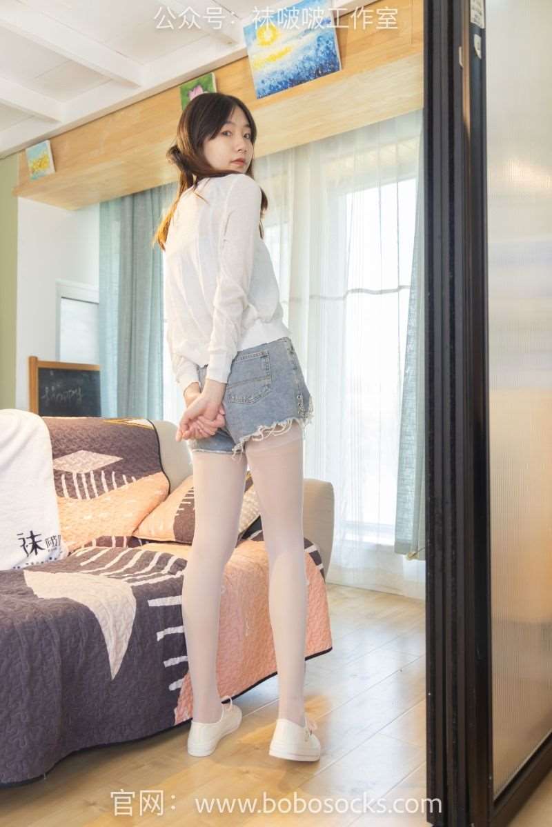 [BoBoSocks袜啵啵] NO.102 小甜豆-板鞋 白丝 [140P/1V/5.37G]
