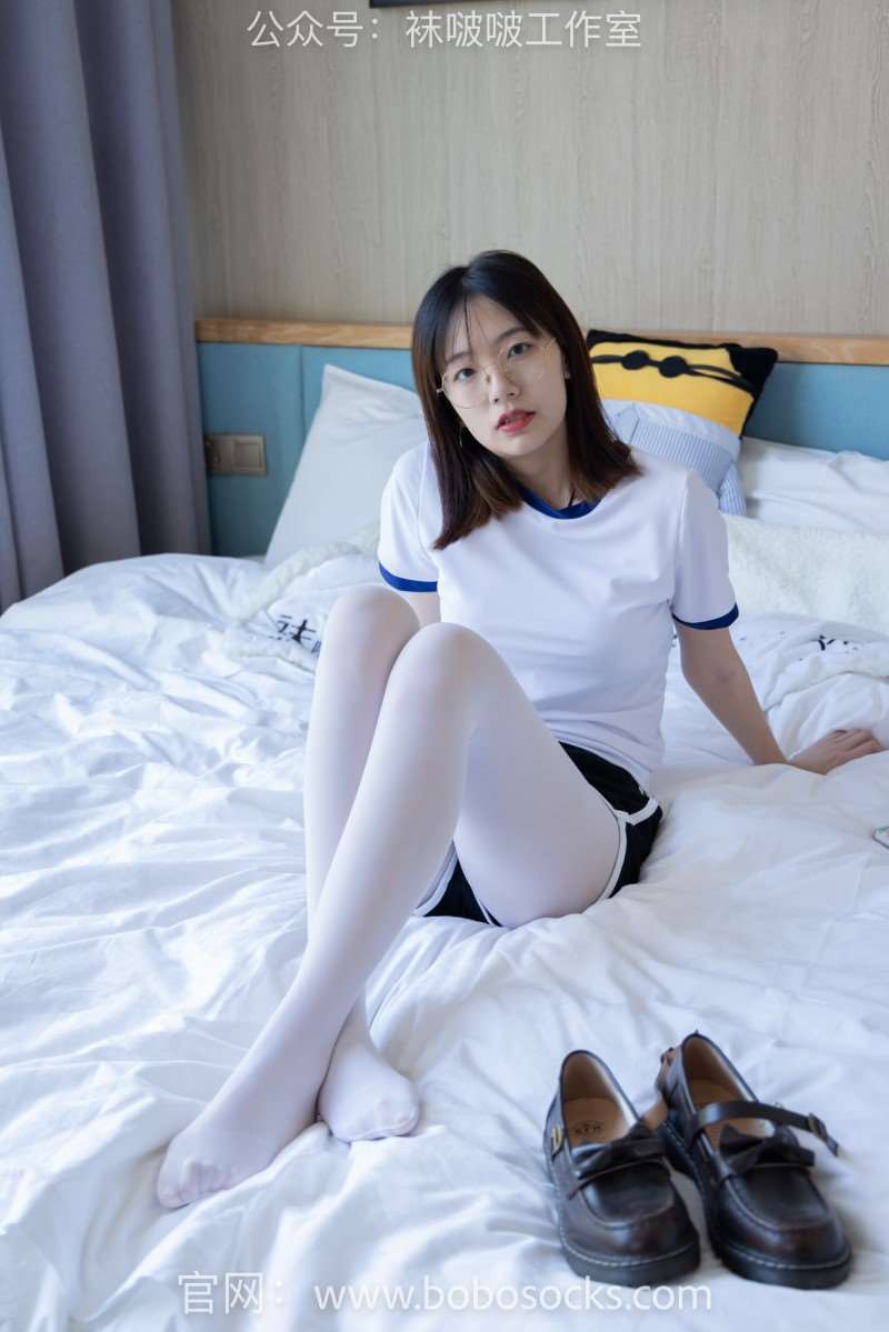 [BoBoSocks袜啵啵] No.108 小甜豆-皮鞋 厚白丝 踩奶油蛋糕剧情 [137P/1V/5.09GB]