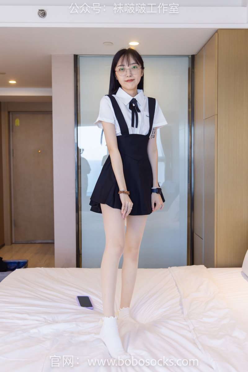 [BoBoSocks袜啵啵] No.121 稚予-高跟鞋 白棉袜 肉丝 [140P/1V/5.80GB]
