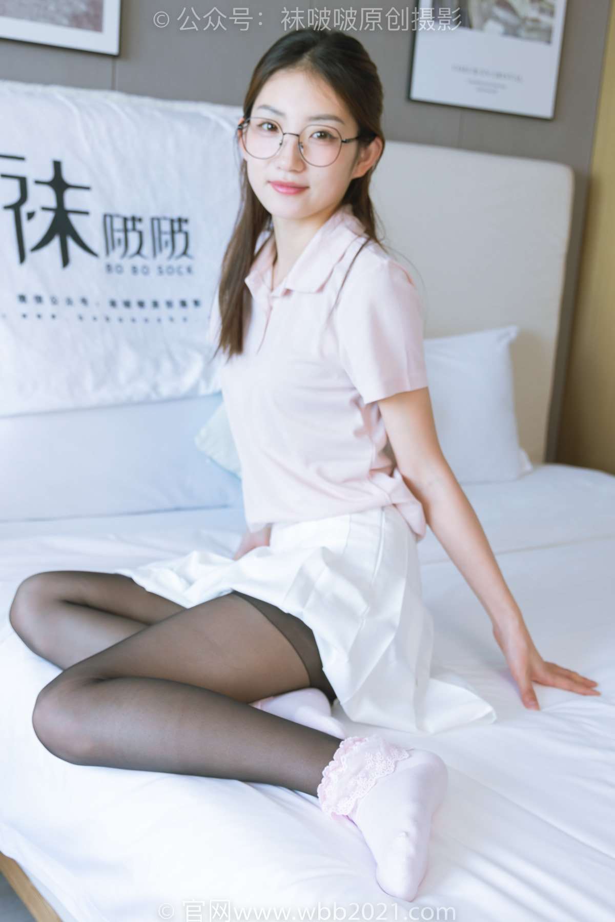 [BoBoSocks袜啵啵] NO.273 小沫-运动鞋 粉色棉袜 黑丝 [144P/1V/6.08G]
