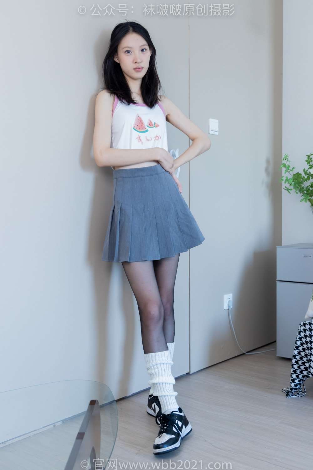 [BoBoSocks袜啵啵] NO.333 雪糕-板鞋、白棉袜、黑丝 堆堆袜套 [140P/1V/5.93G]