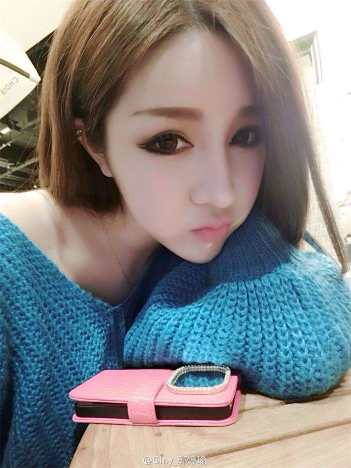 90后36D极品空姐 郭婷瑜Giny 生活私拍照[102P/19M]