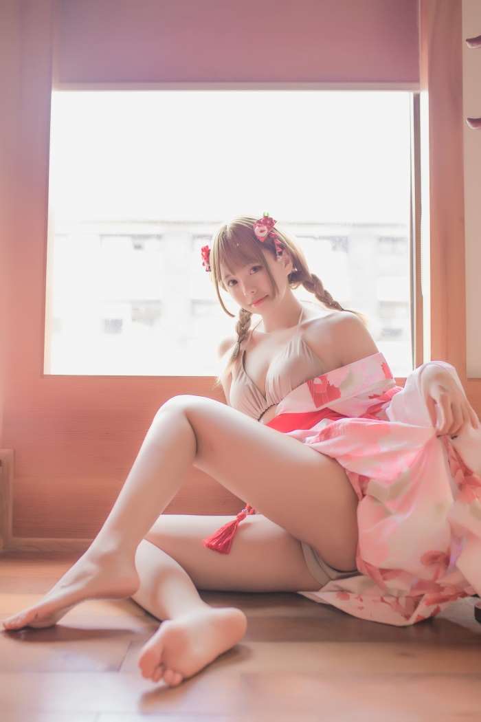 Coser女神 Yoko宅夏– 妹汤物语(和服) [53P/312MB]