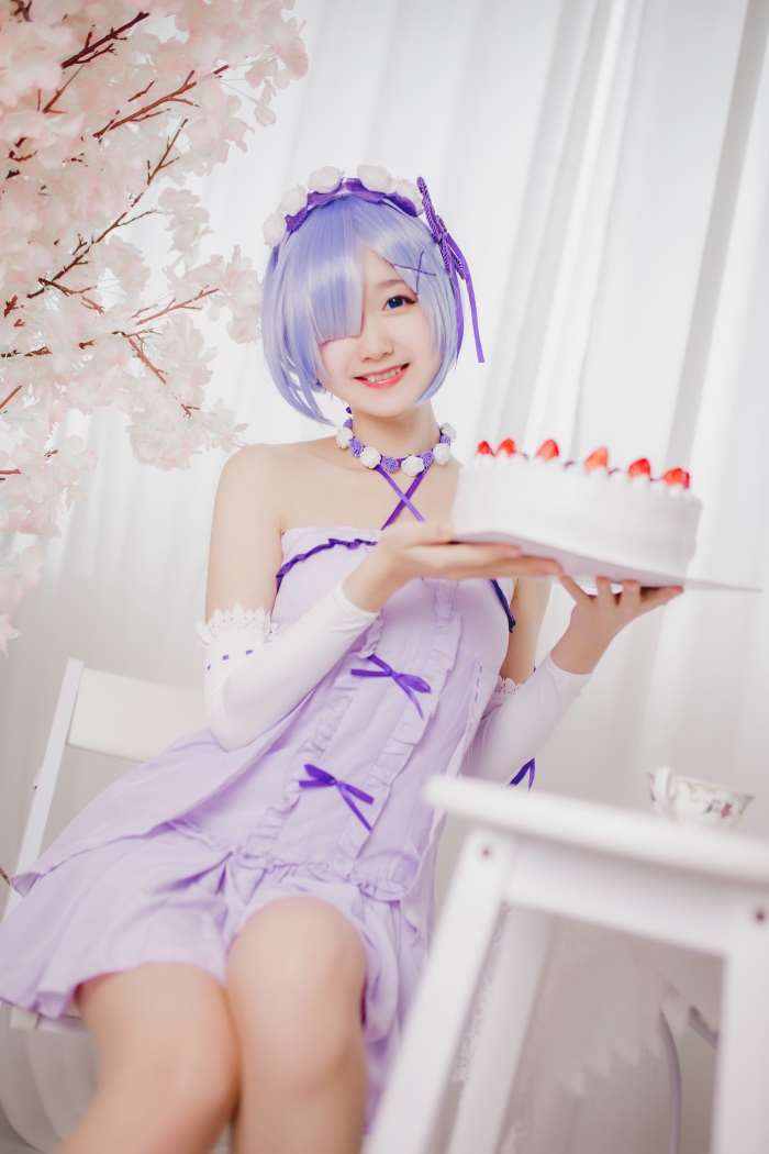 网红Coser@木绵绵OwO – 雷姆生日 [24P/152MB]