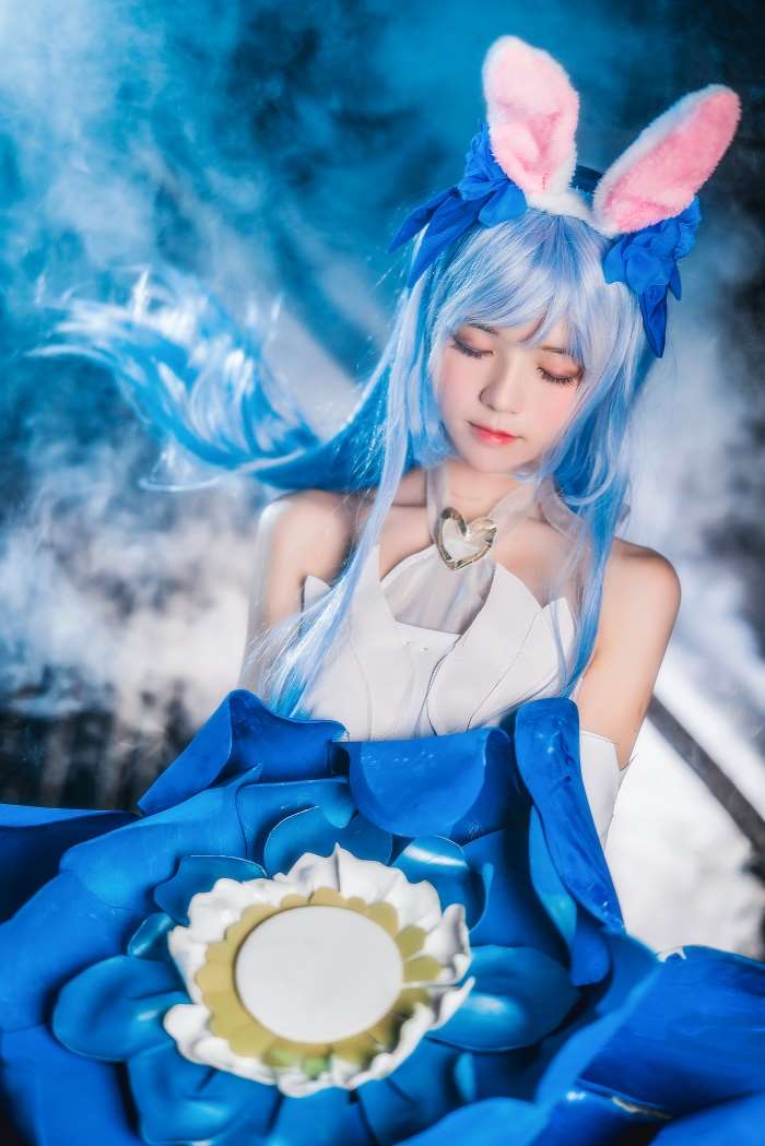 萝莉风COS 桜桃喵 – 花间舞cos [13P/253MB]