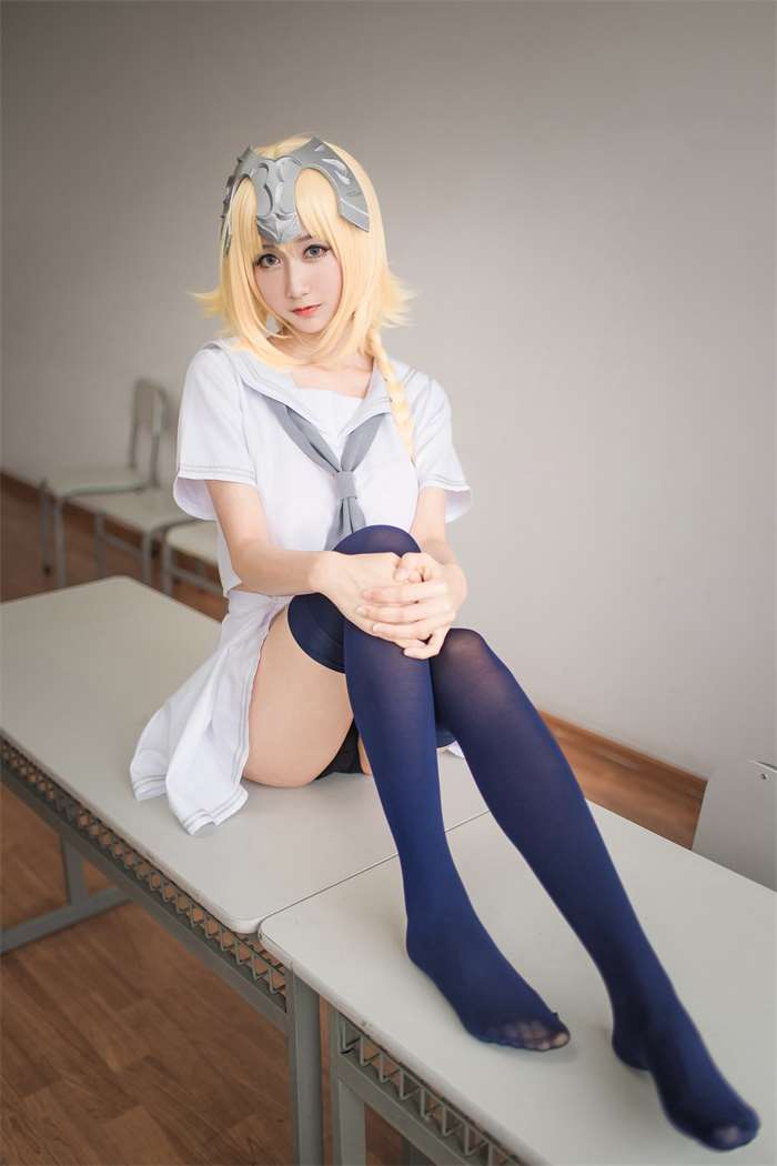 网红Coser@木绵绵OwO – 贞德（白）[28P/50MB]