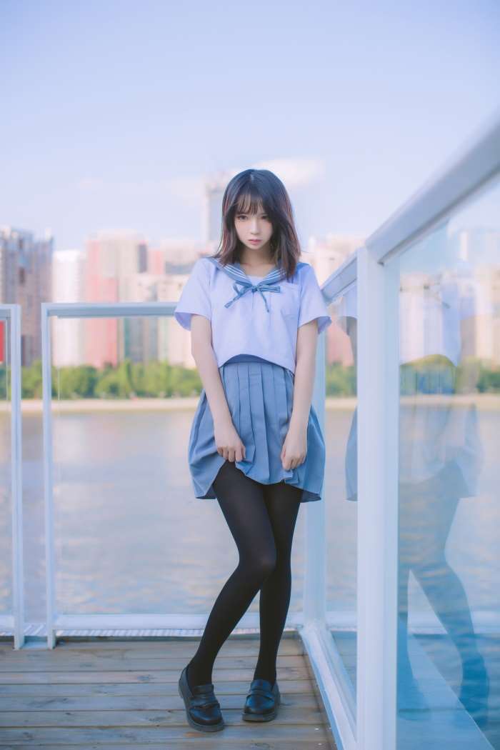 网红Coser@疯猫ss – 海边 [15P/150MB]