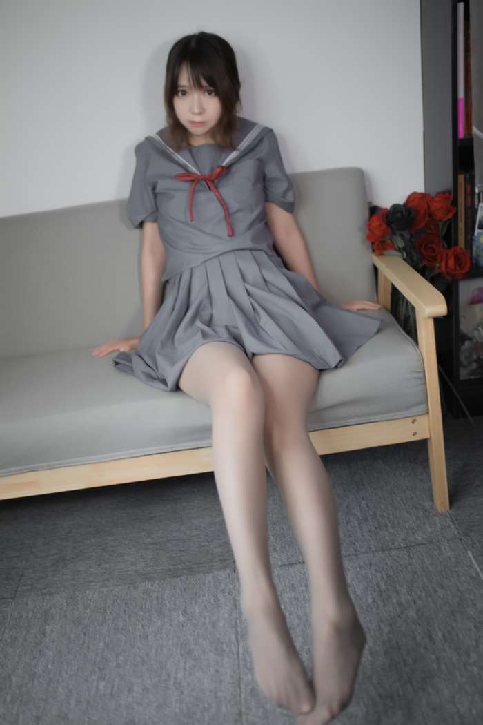 网红Coser@疯猫ss – 蓝灰JK [29P/180MB]