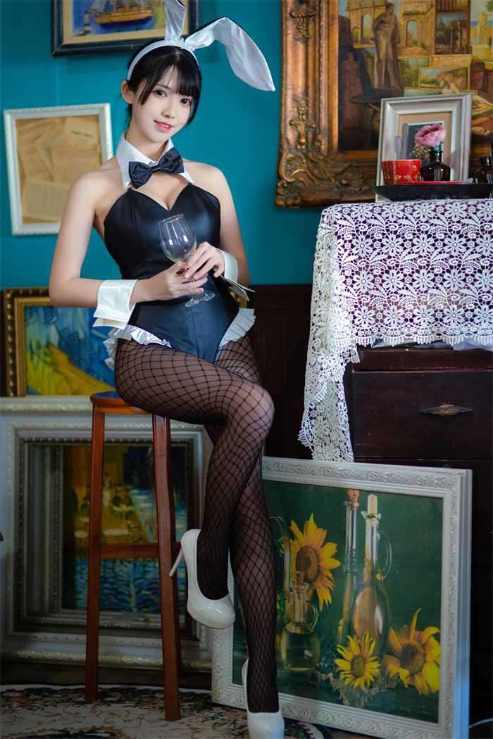 人气动漫Coser@鳗鱼霏儿 – 加藤惠 兔女郎 [25P/291MB]
