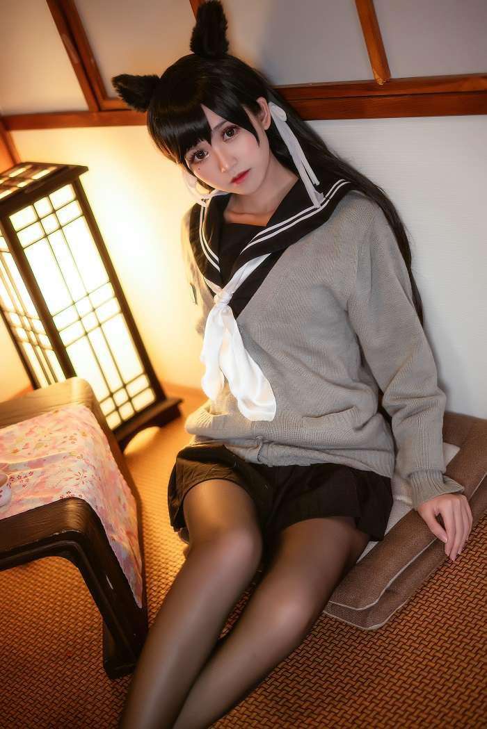 人气动漫Coser@鳗鱼霏儿 碧蓝航线-校服 [14P/578MB]