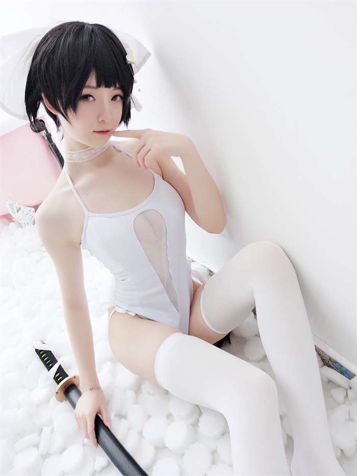 人气动漫Coer@一小央泽-高雄·泳装 [19P/181MB]