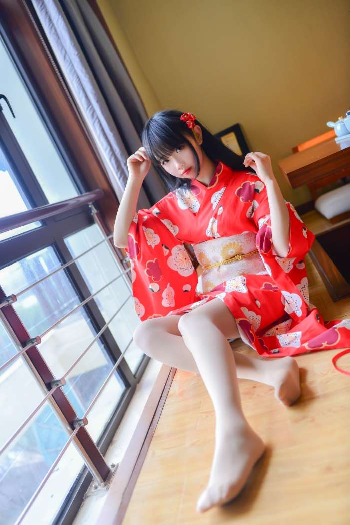 网红Coser@雪琪 – 和服 [14P/137MB]