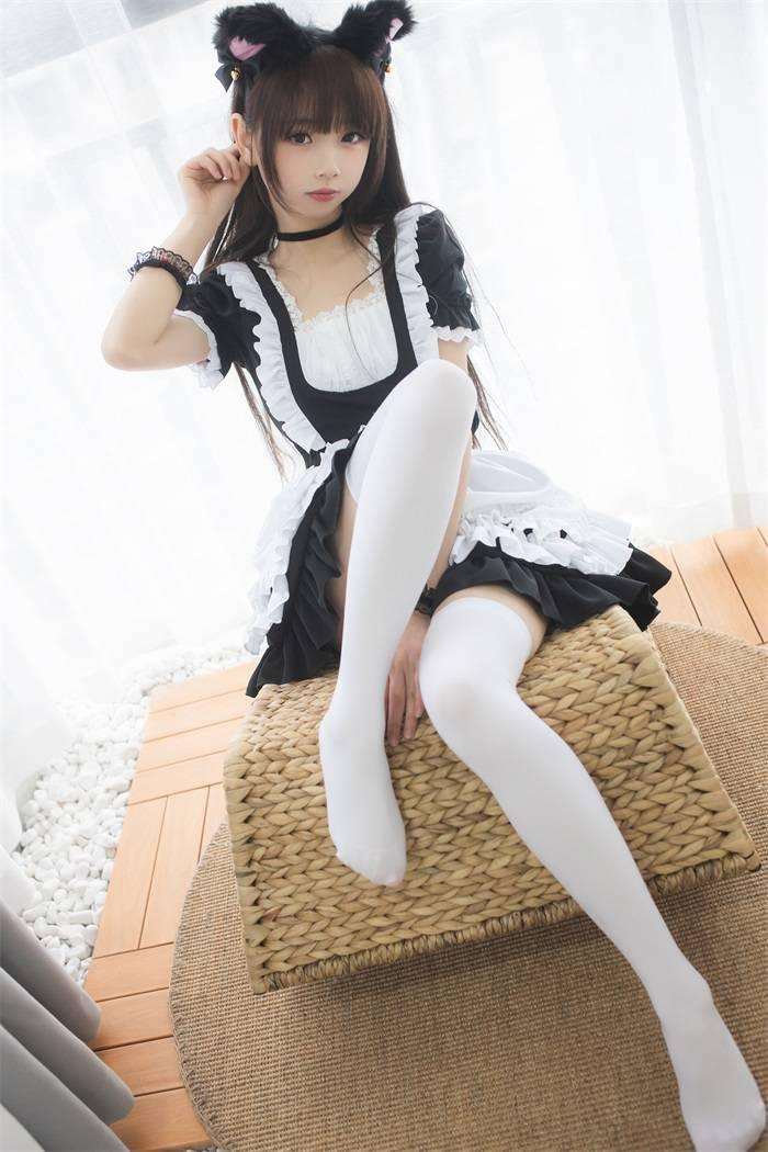 网红Coser@雪琪 – 雪琪女仆普通版 [30P/67.8MB]