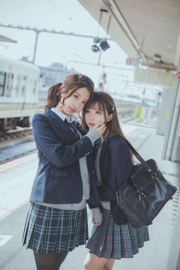 微博红人动漫Coser@-黑川-浅野-菌子百合 [20P/172MB]