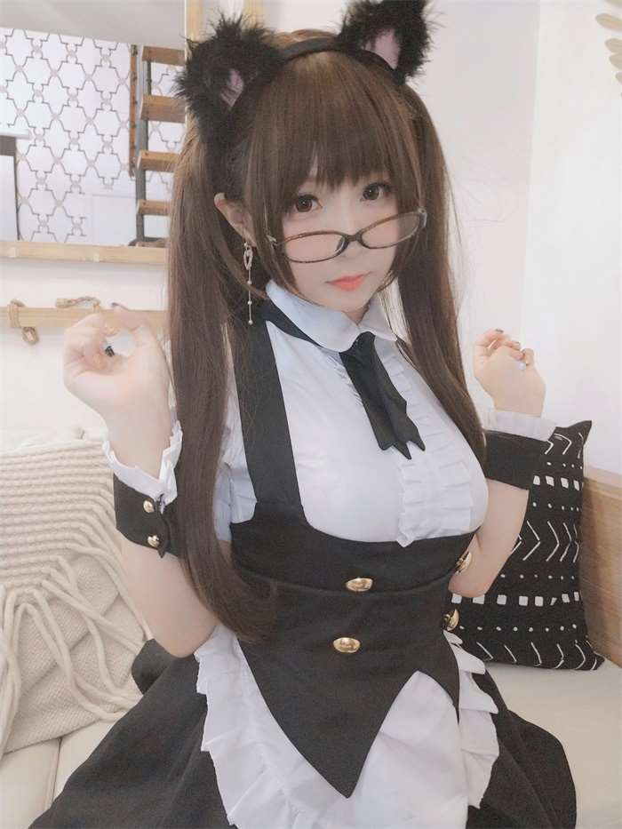 微博红人@软妹摇摇乐 女仆装 [59P/3V/525MB]