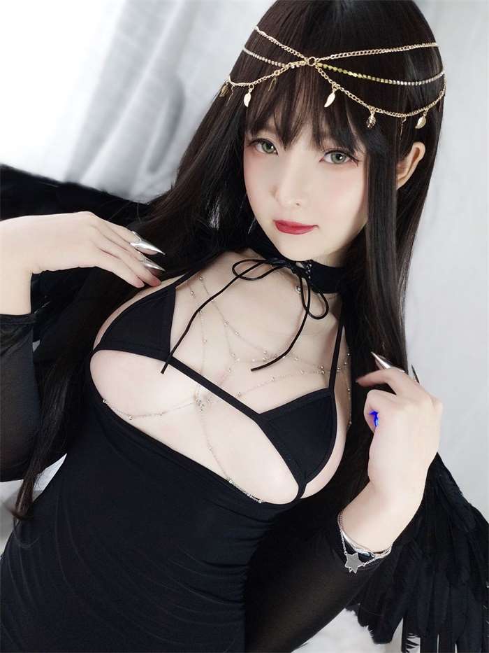 微博红人@一小央泽 乌鸦少女 Black Devil [53P/161MB]