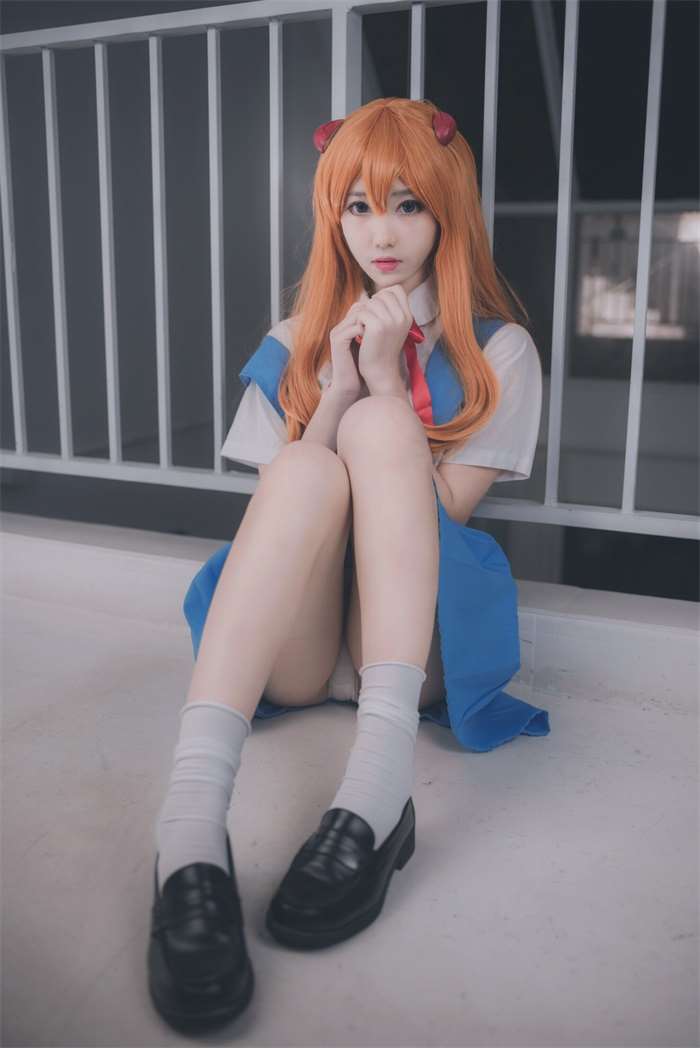 微博红人动漫Coser@南桃Momoko 明日香制服 [15P/69MB]