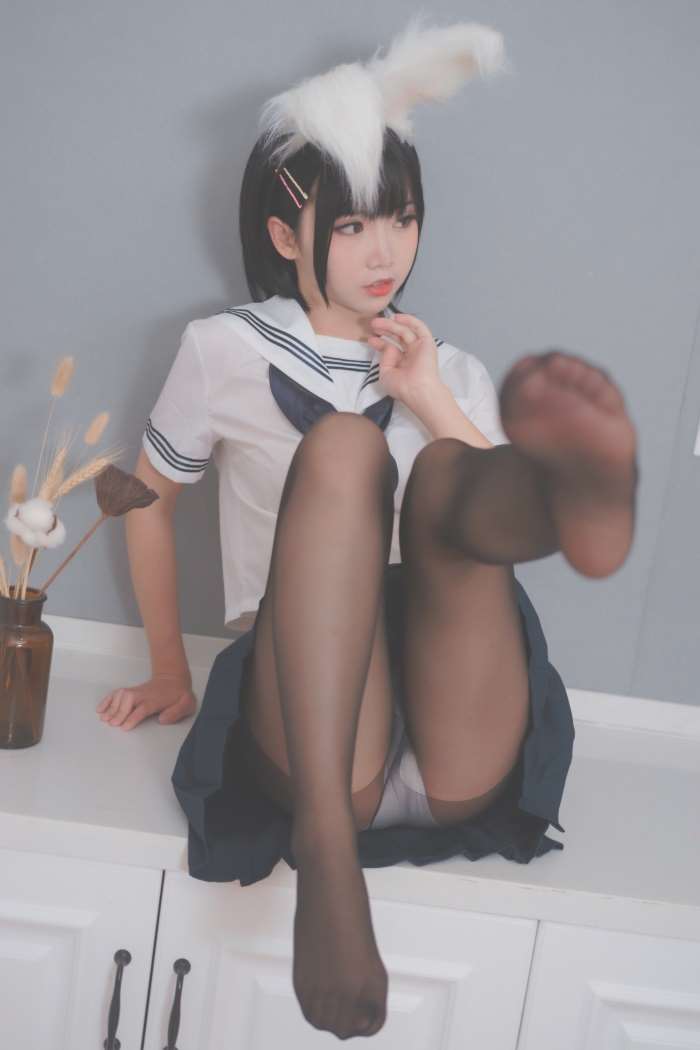 人气动漫Coser@面饼仙儿 面饼兔耳jk [17P/170MB]