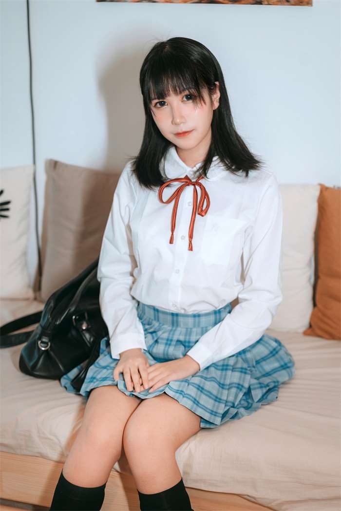 微博妹子@逐月Su 女儿的朋友 [14P/54MB]