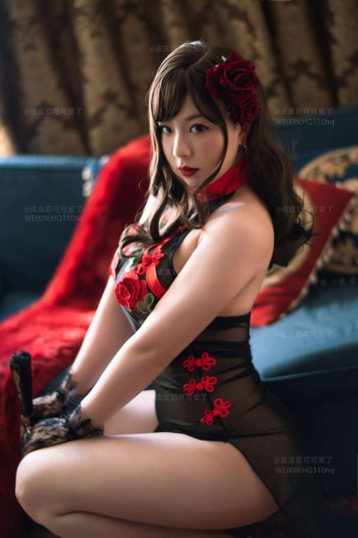 微博人气博主@皮皮奶可可爱了啦 玫瑰 [50P/509MB]