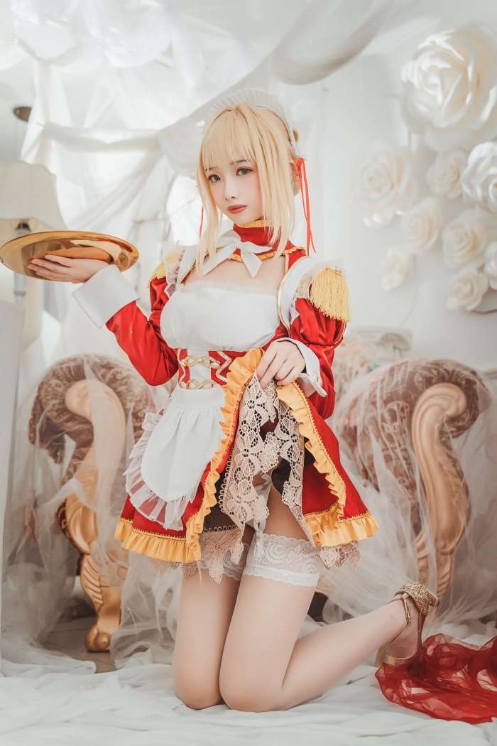 微博红人Coser@雯妹不讲道理 尼禄女仆 [20P/264MB]