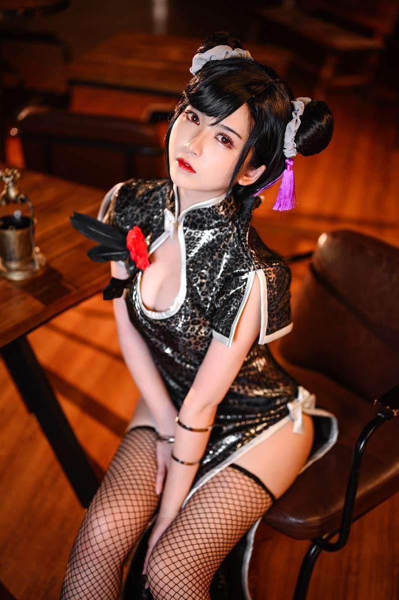 人气动漫Coser@鳗鱼霏儿 蒂法旗袍 [42P/841MB]