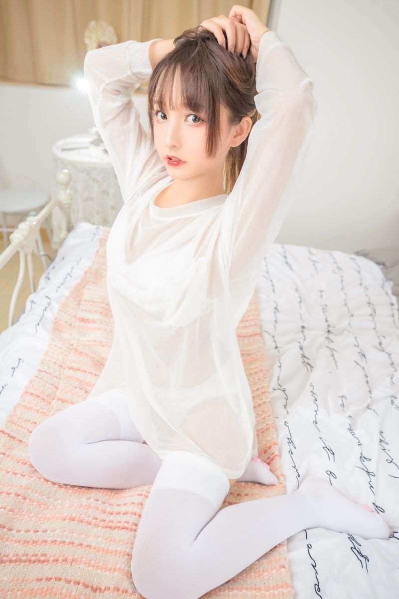 神楽坂真冬写真之おかえり – 猫脚女仆 [150P/2V/548MB]