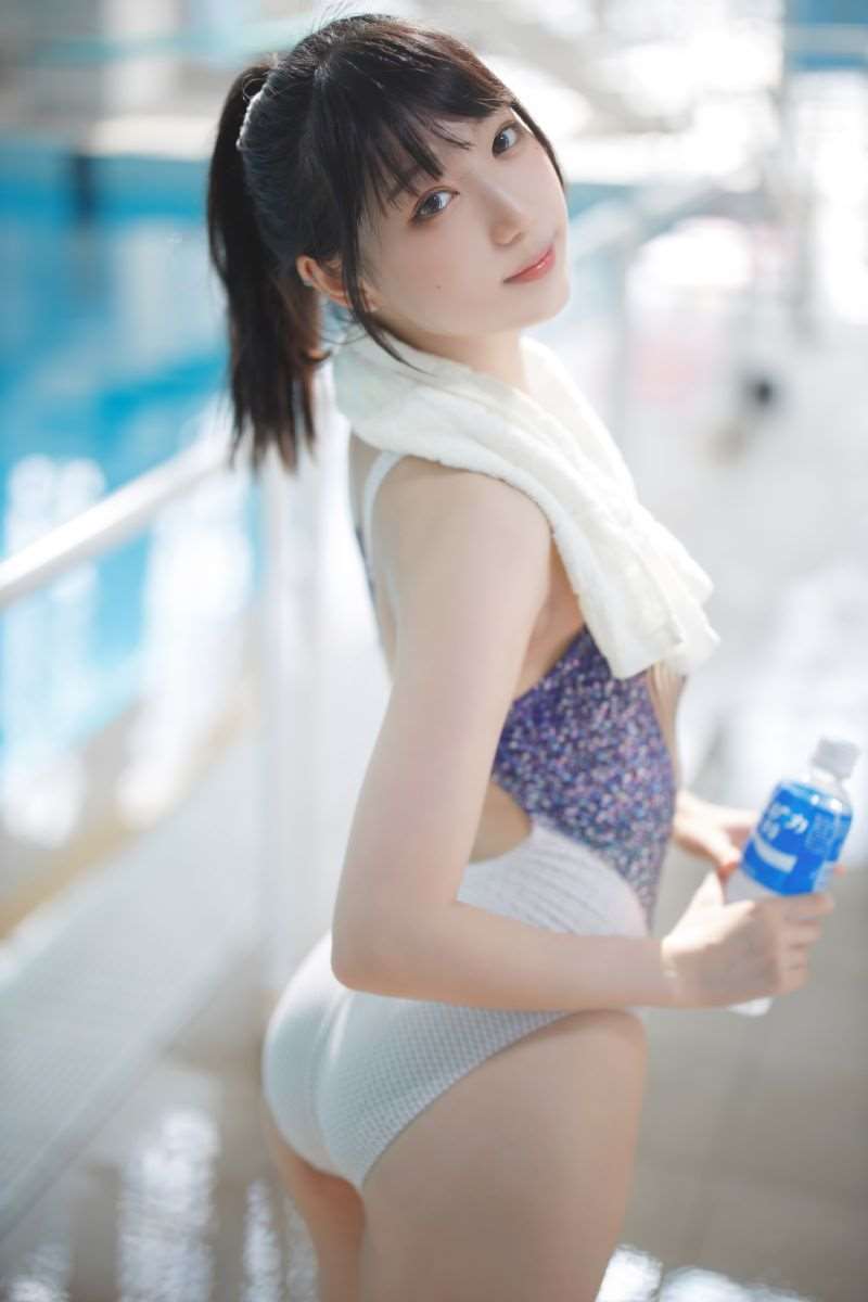 动漫博主@周叽是可爱兔兔 竞泳 [33P/346MB]