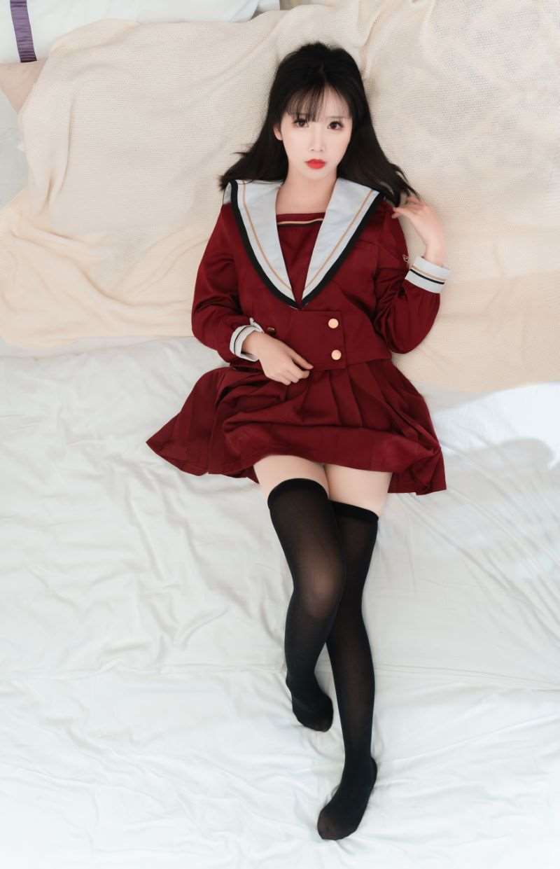 人气动漫Coser@面饼仙儿 红色JK [16P/128MB]
