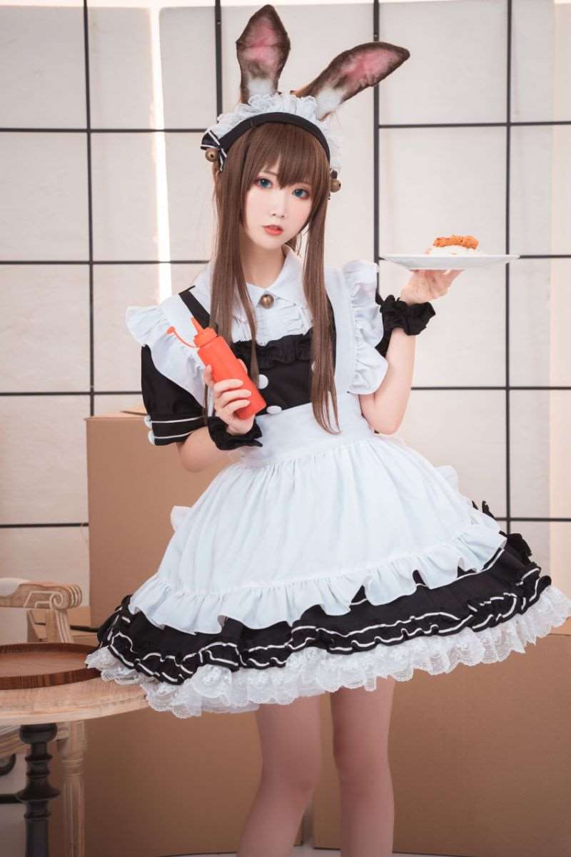 人气动漫Coser@面饼仙儿 阿米驴女仆 [23P/209MB]