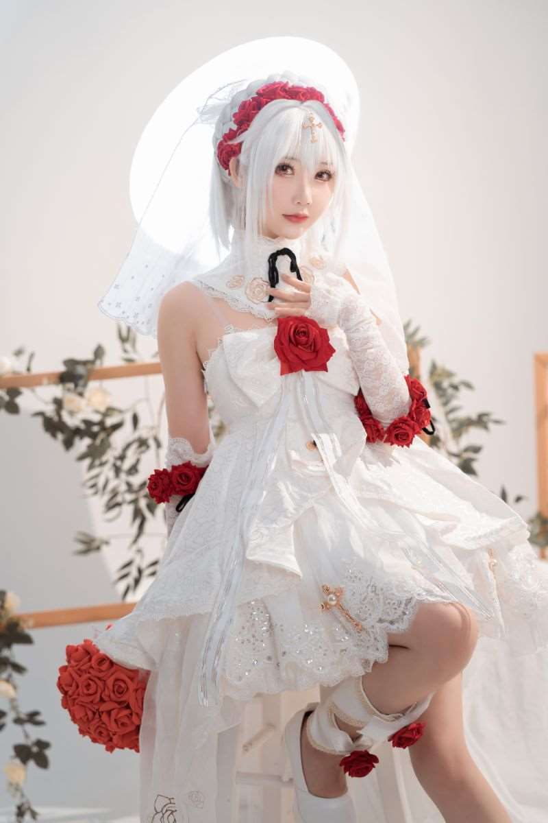 人气动漫Coser@面饼仙儿 德丽莎婚纱 [13P/92MB]