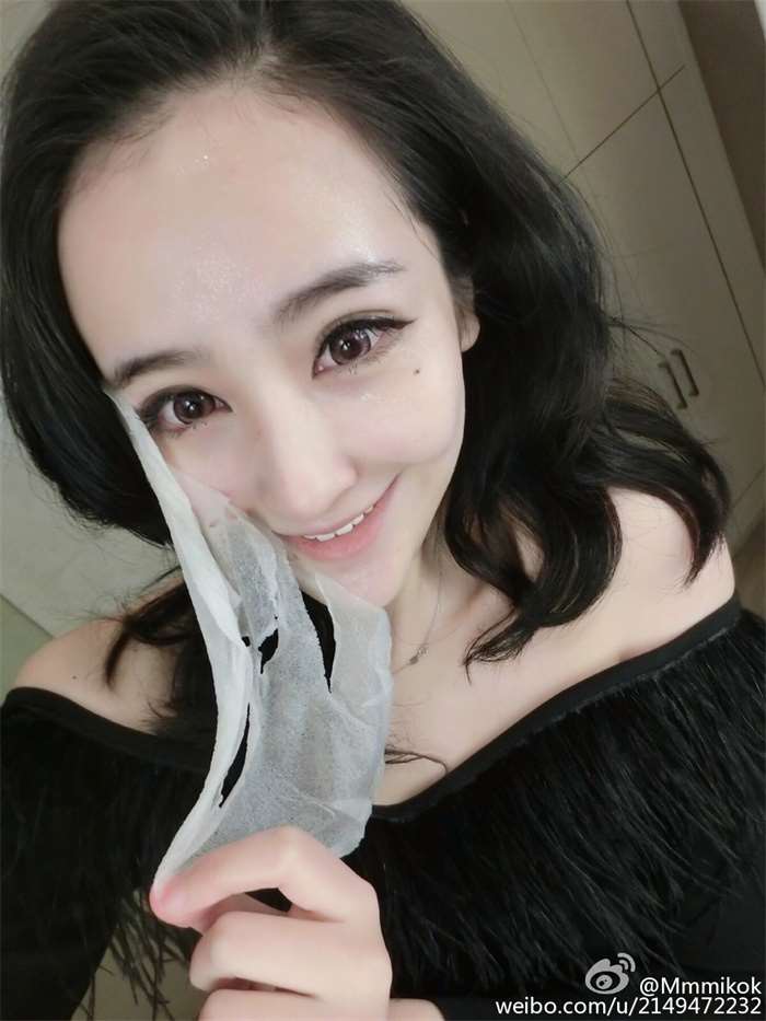 1 (76)