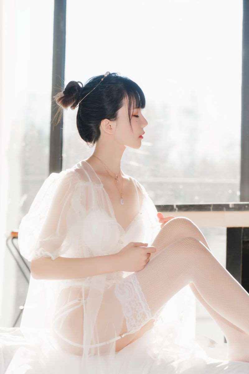 人气Coser@桜桃喵 白纱糖01 [40P/601MB]