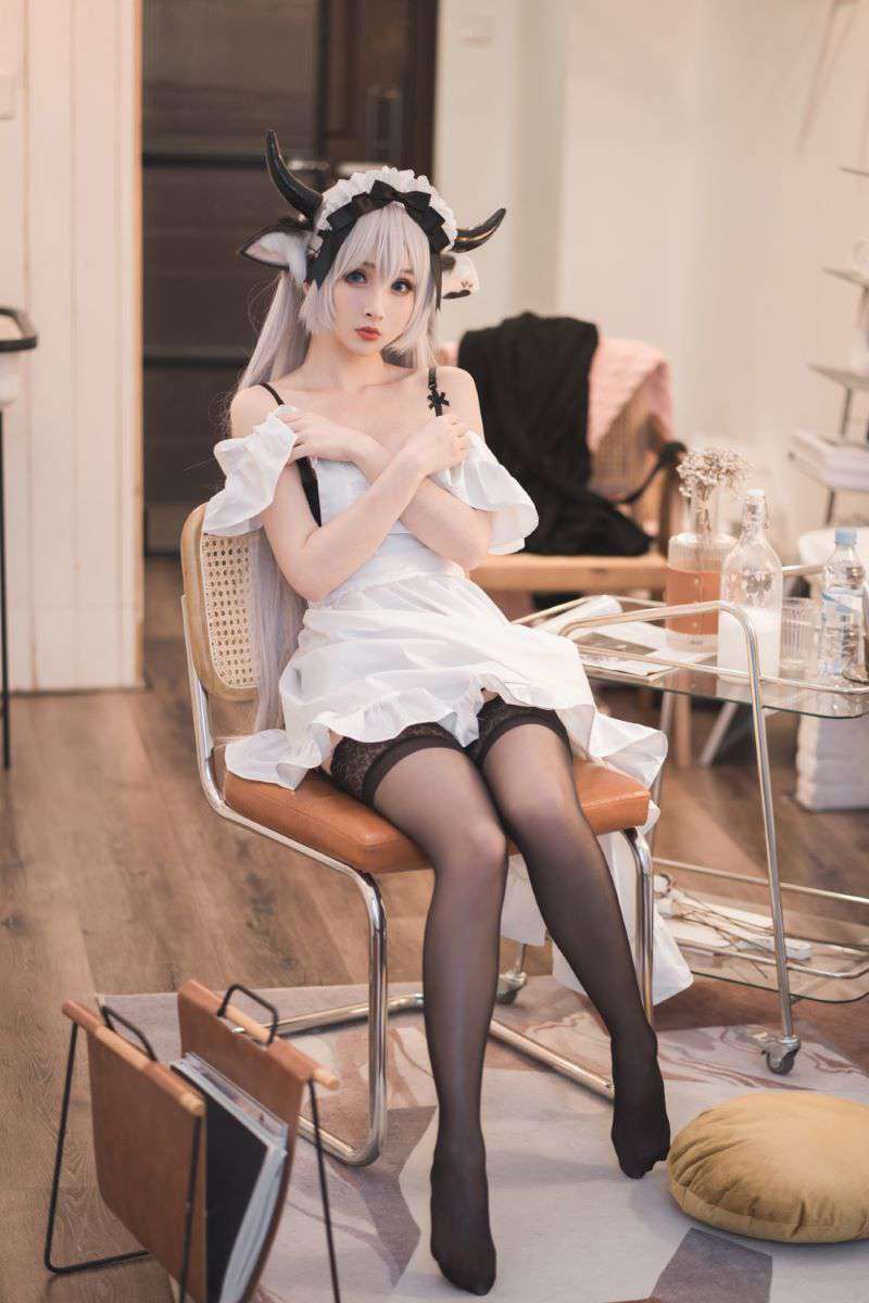 知名动漫Coser@rioko凉凉子 贴心的牛奶女仆 [45P/465MB]