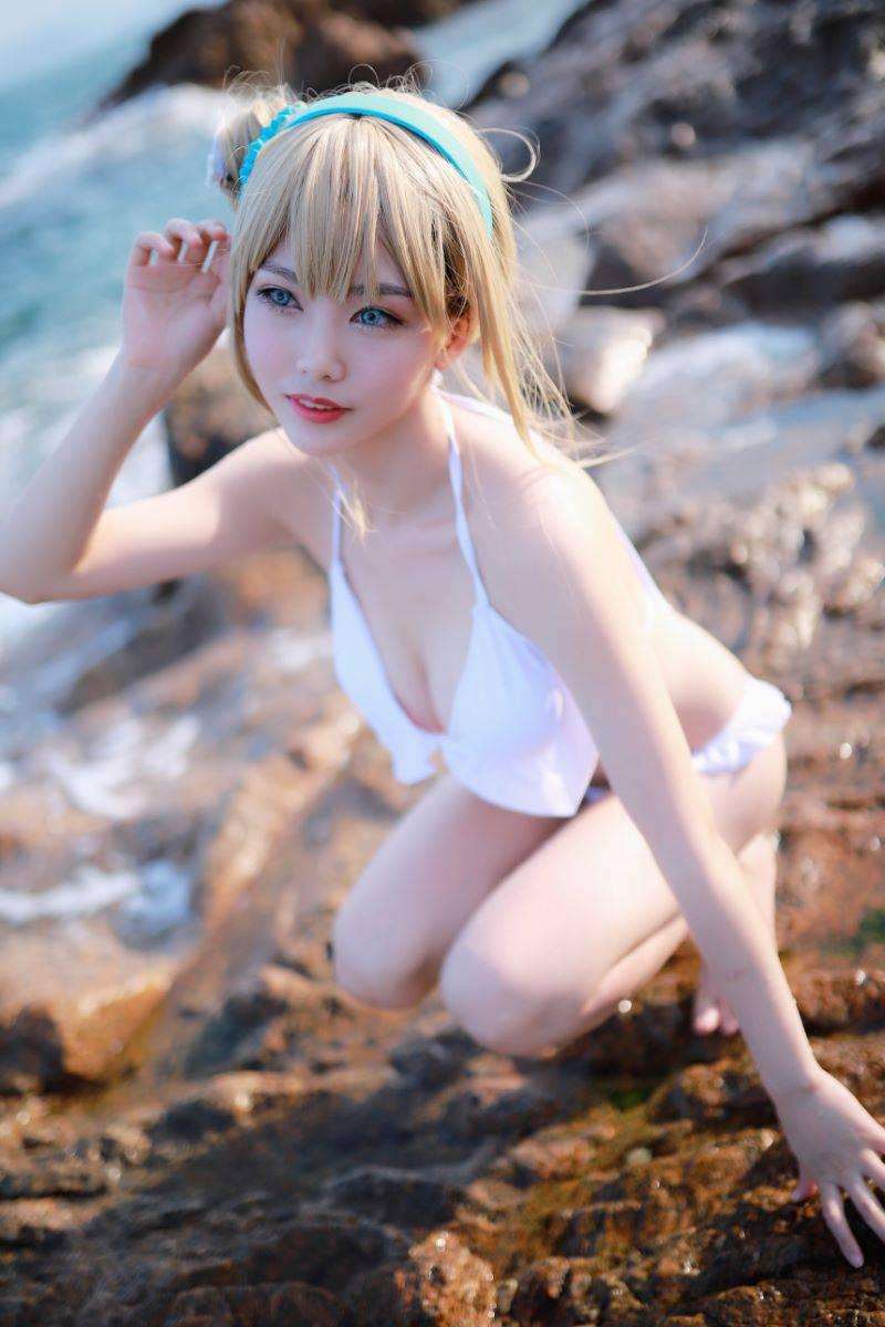 微博人气Coser@抖娘-利世 海边索米 [30P/88MB]