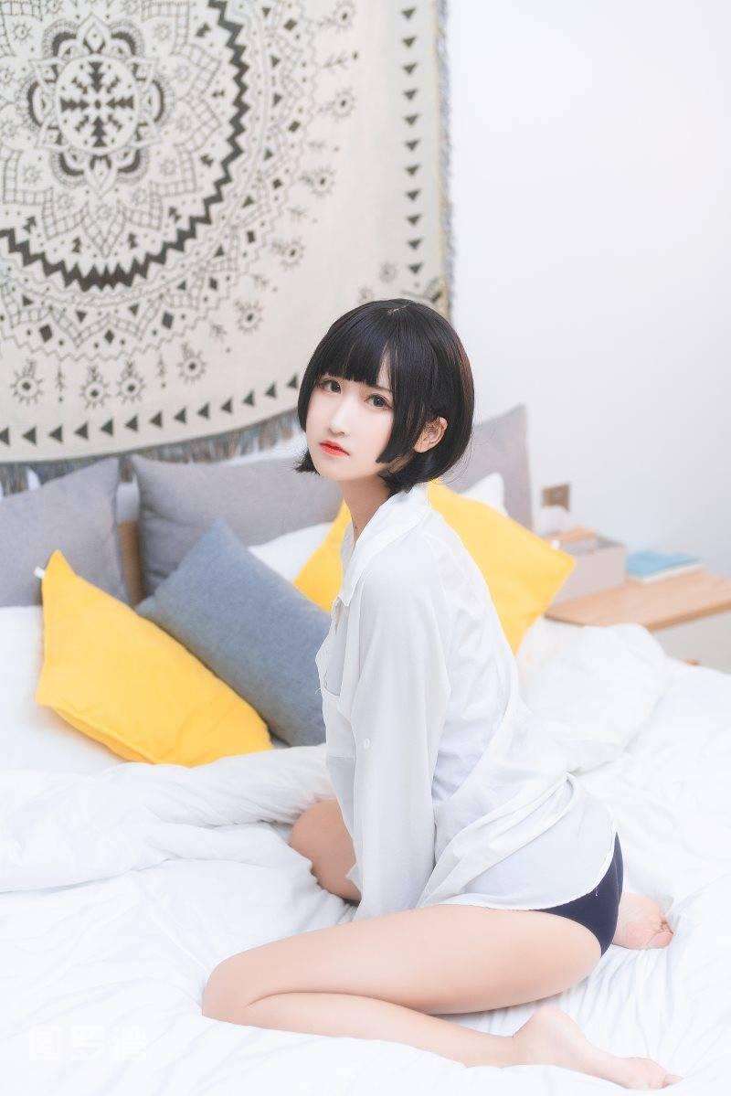 知名动漫博主@三度_69 衬衫日常 [22P/141MB]