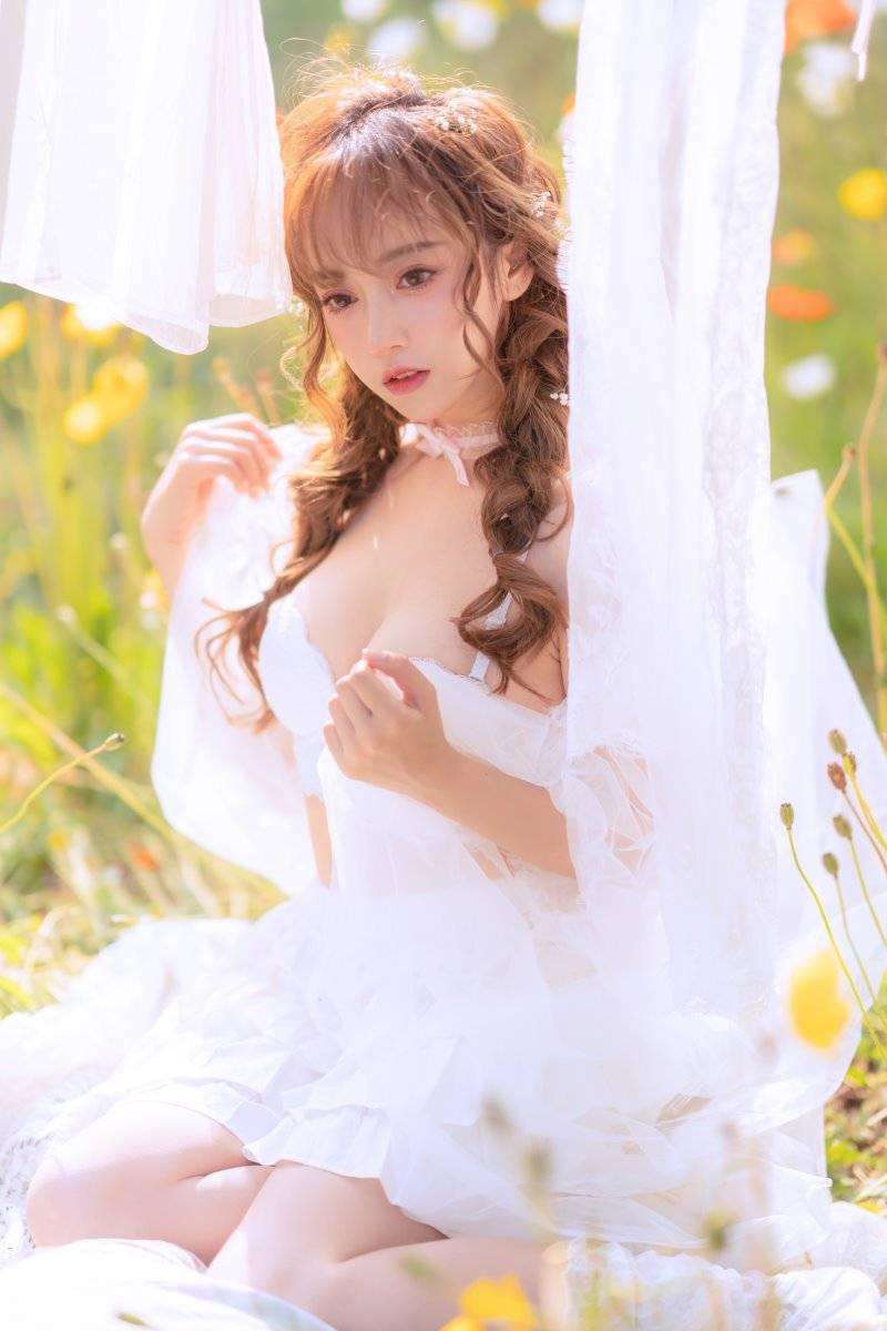 微博妹字@过期米线线喵 夏日限定 晒衣服 [41P/68MB]