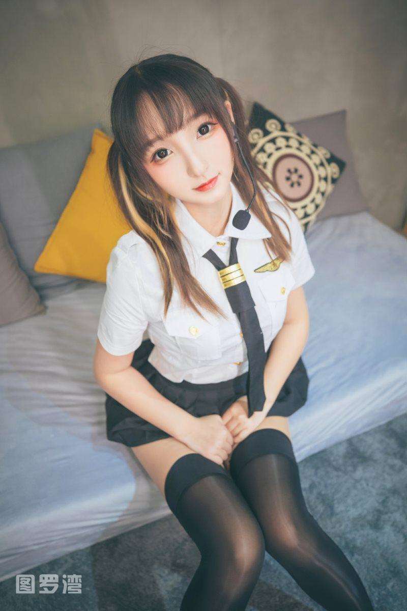 神楽坂真冬 – お帰りなさい、指揮官 [150P/2V/670MB]