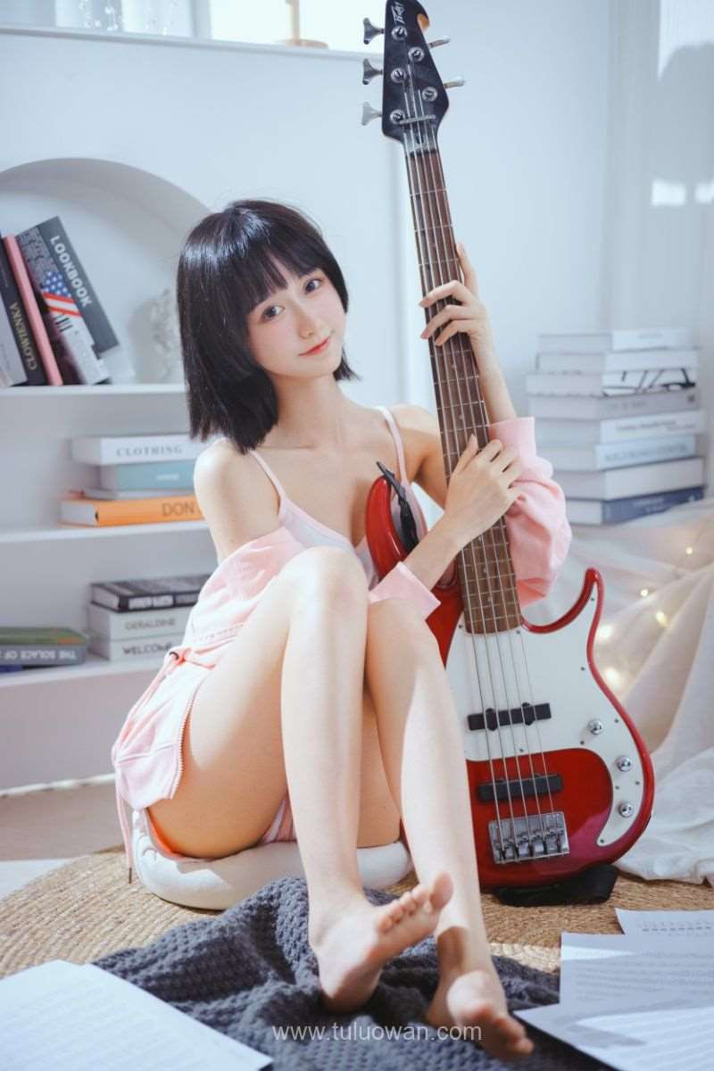 网紅Coser@木绵绵OwO 贝斯与妹妹 [53P/403MB]