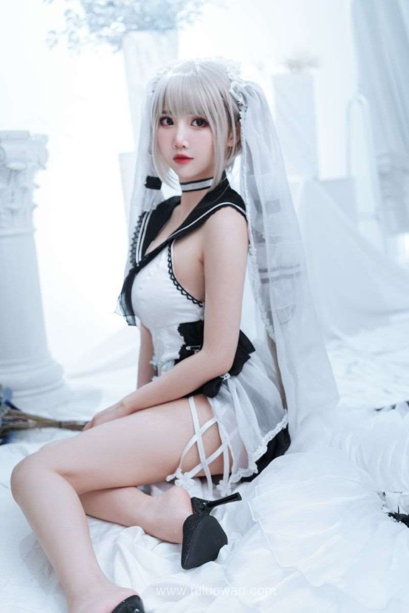 人气动漫Coser@面饼仙儿 可畏婚纱 [25P/156MB]