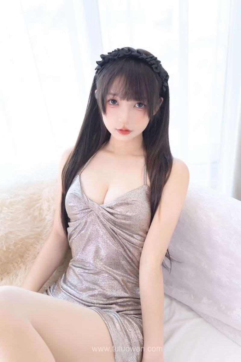 神楽坂真冬写真-《午后红茶》[75P/200MB]