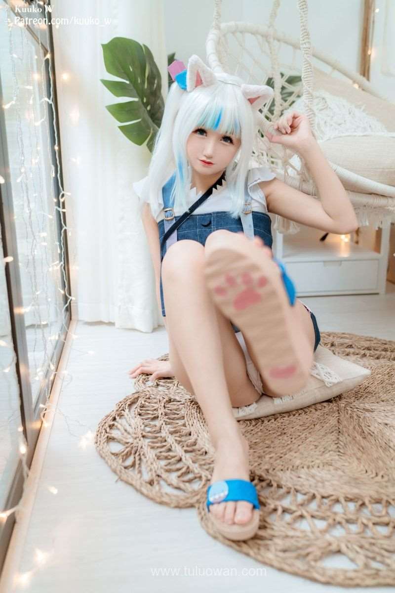 越南妹@kuuko w Gawr Gura [18P/26MB]
